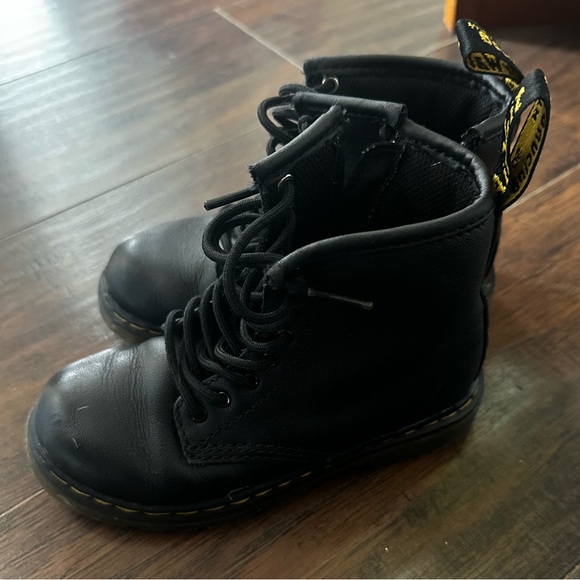 Doc Martens kids boots - Picture 2 of 6